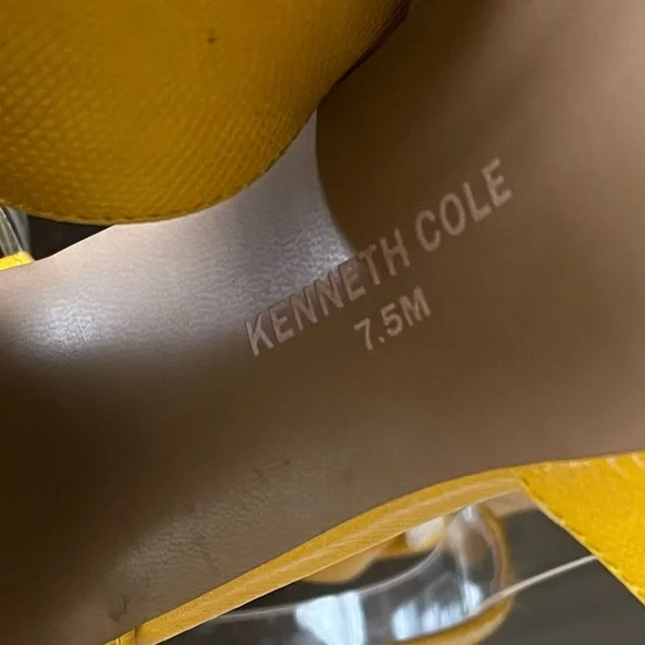 Kenneth Cole New York Women's Tatum Platform Pumps. - Picture 14 of 14